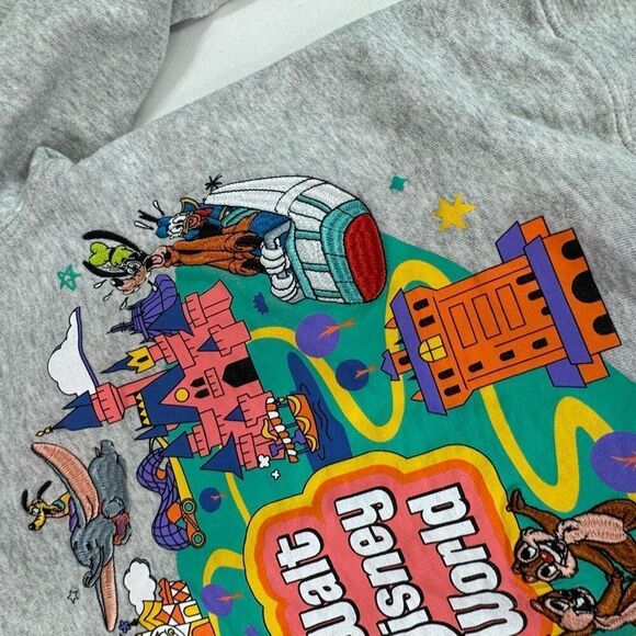 Disney Sweatshirt Womens Small Gray 2025 Play in the Parks Disney World Teacups - Picture 8 of 9